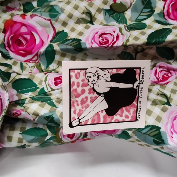 NWT Vivacious Vixen Halter Dress Pinup Roses 4X - Picture 3 of 7